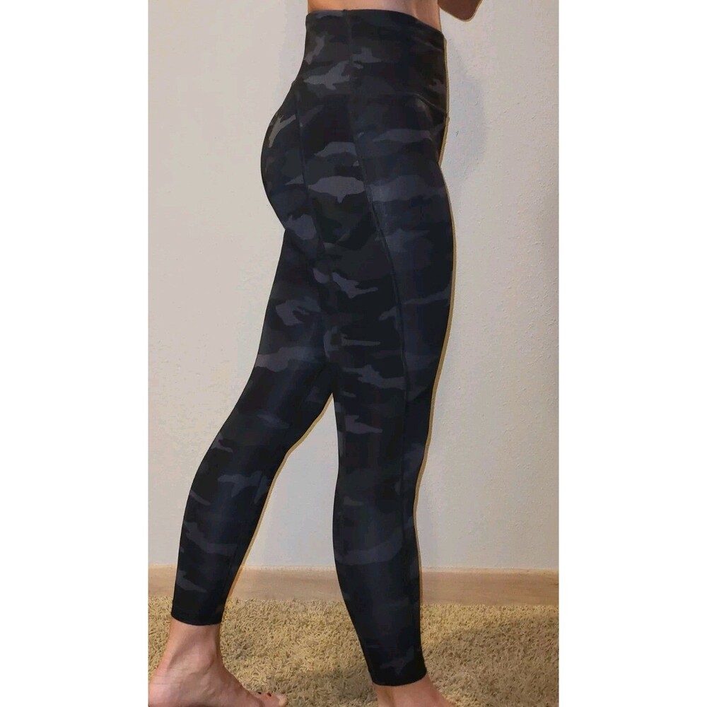 Athleta Ultimate 7/8 Tight Leggings Gray Black Camo | Women’s Size X-Small - Picture 5 of 14